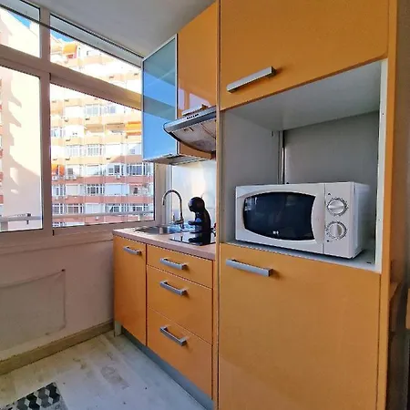 Confortable Apartamento En El Centro De Con Parking * Торремолінос