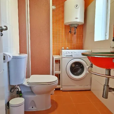 Confortable Apartamento En El Centro De Con Parking Торремолінос