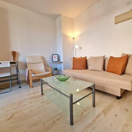 Confortable Apartamento En El Centro De Con Parking Torremolinos