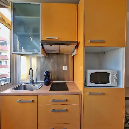 Confortable Apartamento En El Centro De Con Parking