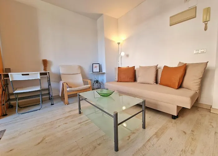 Confortable Apartamento En El Centro De Con Parking Torremolinos